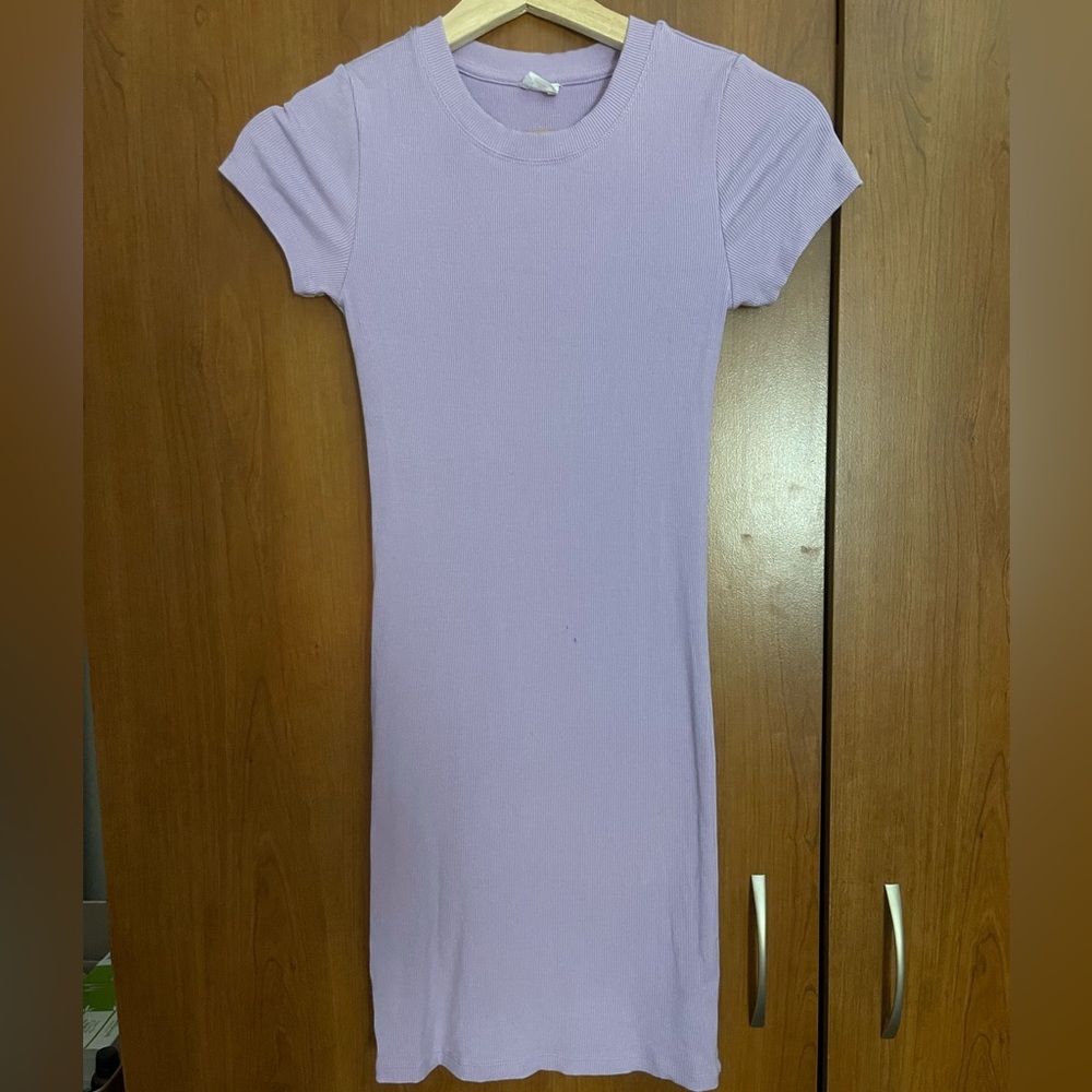 Lilac Aritzia t-shirt dress